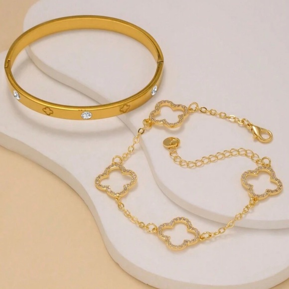 🔥🔥🆕2pc Gold Stainless Steel Elegant Four Leaf Clover Bracelet Set - Picture 5 of 5